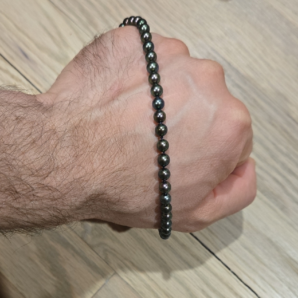 Bloomingdale's Black Pearl Necklace - Picture 2 of 2